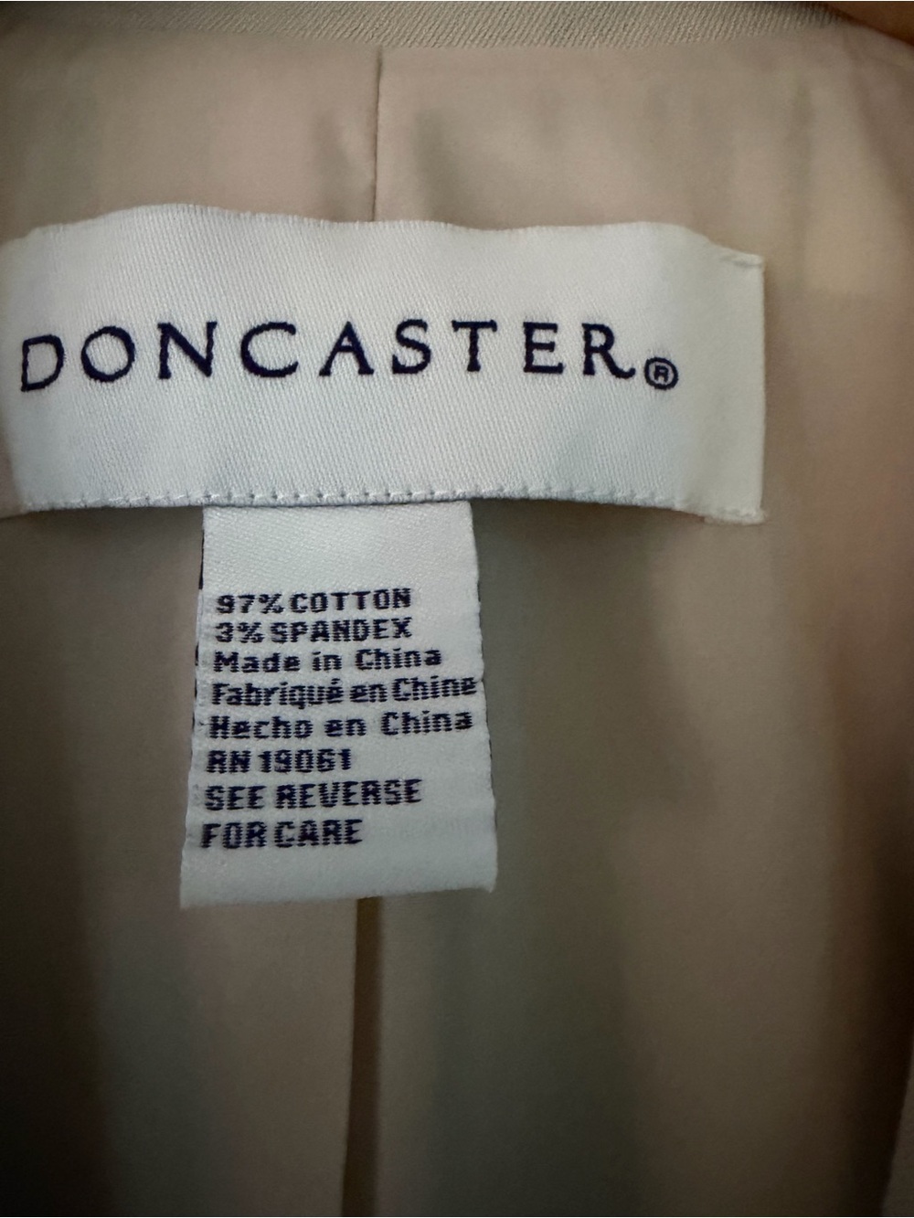 Doncaster Women's Button-Front Mid-Length Cream Cotton Blend Trench Coat Size 6 - Picture 6 of 6